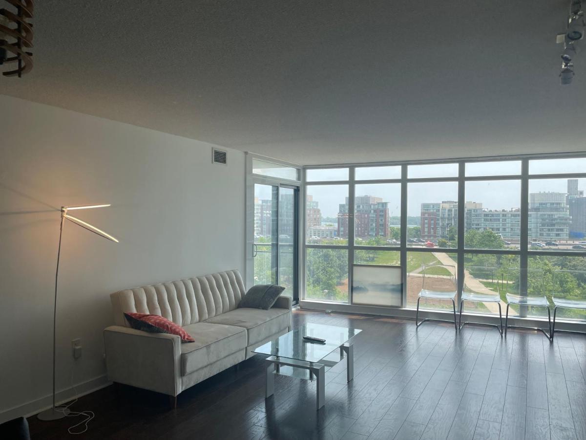 Three Br Condo Step To Cn Tower Rogers Center With Free Parking Toronto Exterior photo
