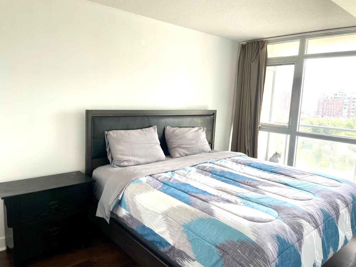 Three Br Condo Step To Cn Tower Rogers Center With Free Parking Toronto Exterior photo